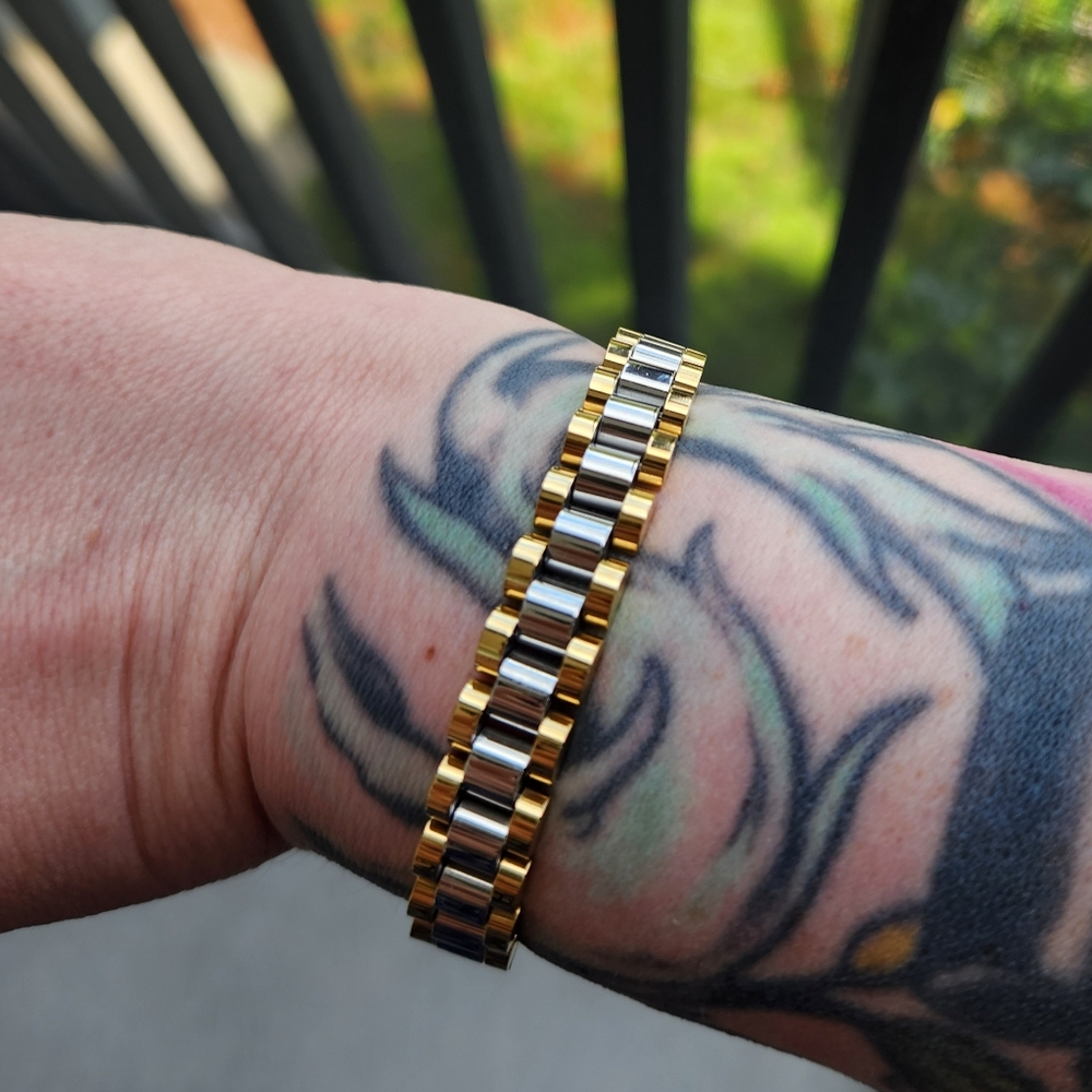 (5 For $25) Stainless Steel Watchband Style Bracelet Fits 8"